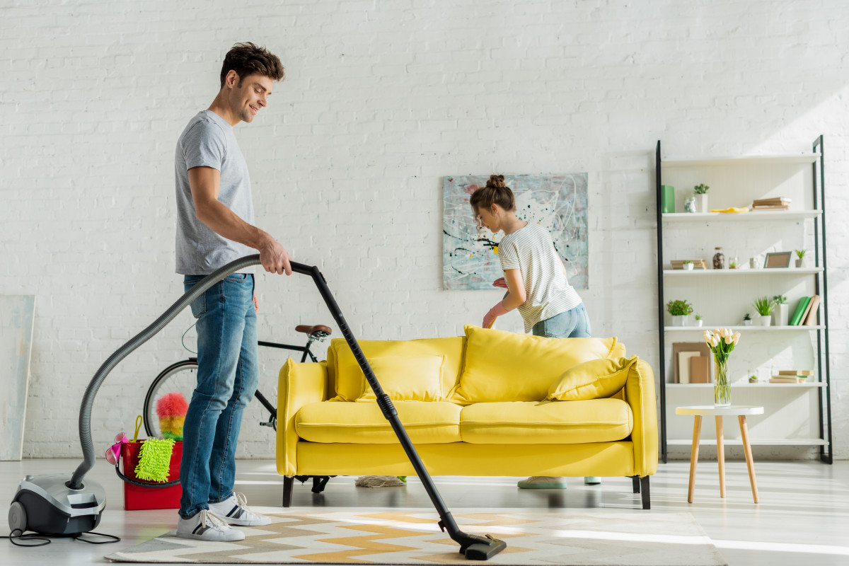 Kaş Bayan Temizlikçi